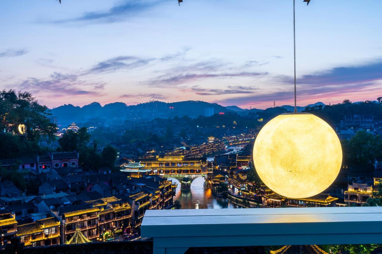 Phoenix Best River View B&B Fenghuang Exterior foto
