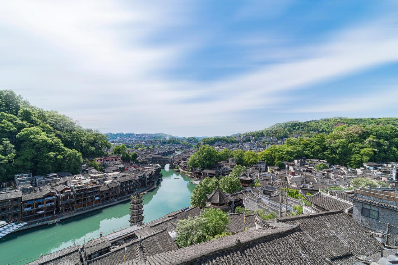 Phoenix Best River View B&B Fenghuang Exterior foto
