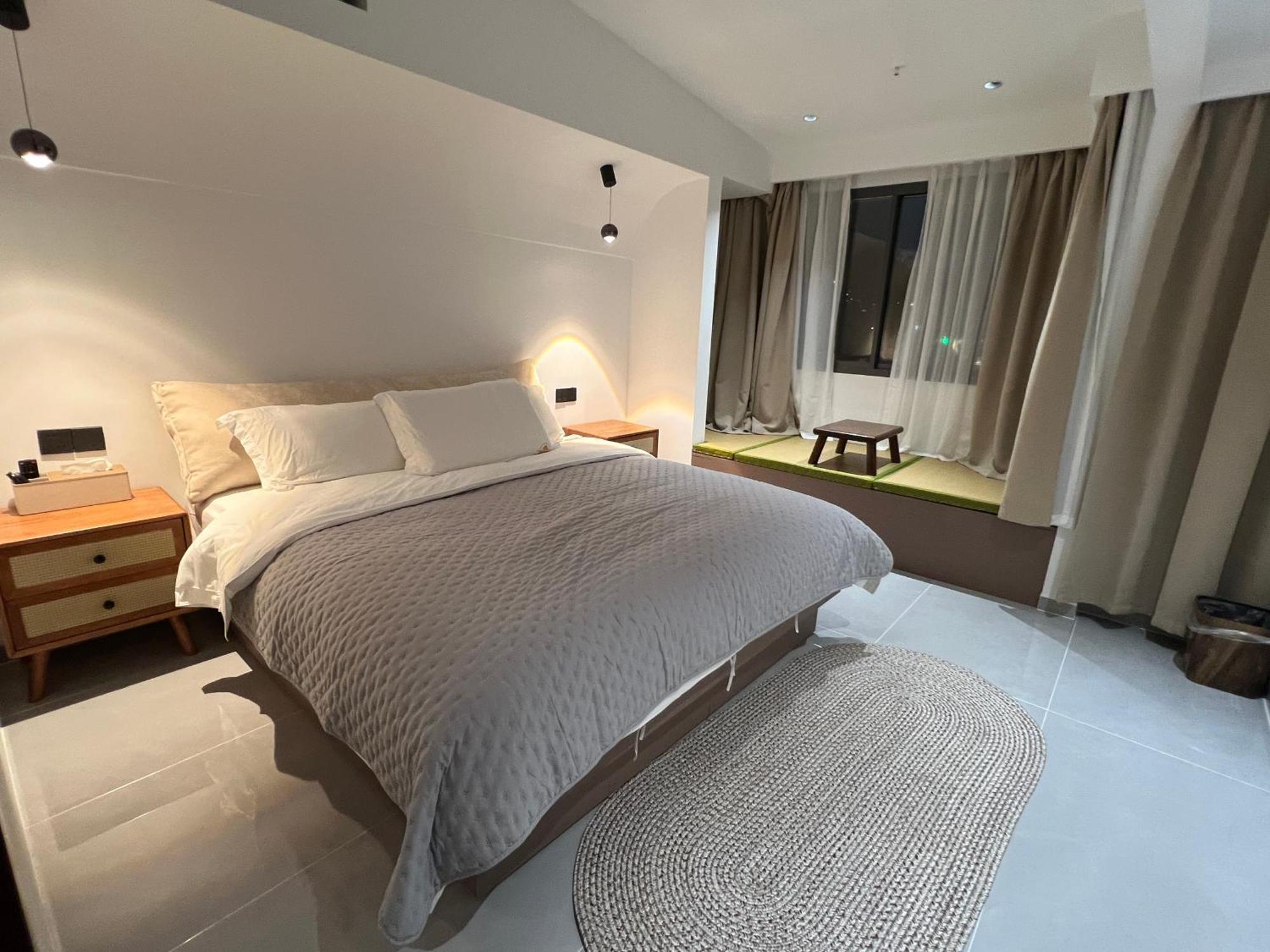 Phoenix Best River View B&B Fenghuang Exterior foto